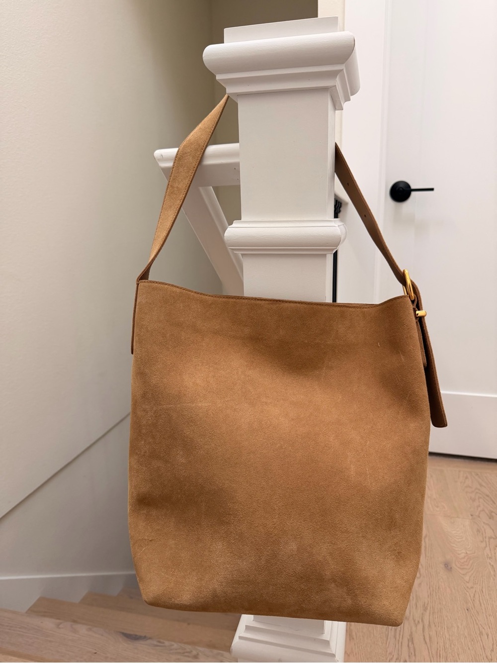Madewell Essentials Suede Bucket Bag - Picture 2 of 8